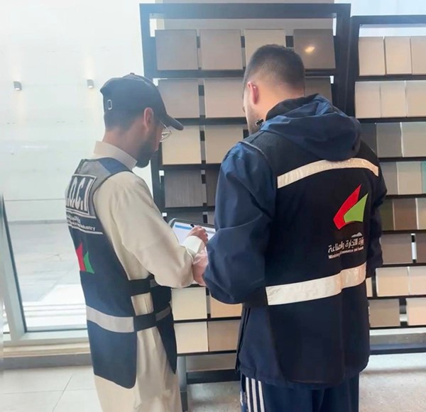 «التجارة» تنفذ جولة تفتيشية على محال مواد البناء بالعاصمة وحولي لضبط الأسعار وحماية المستهلكين