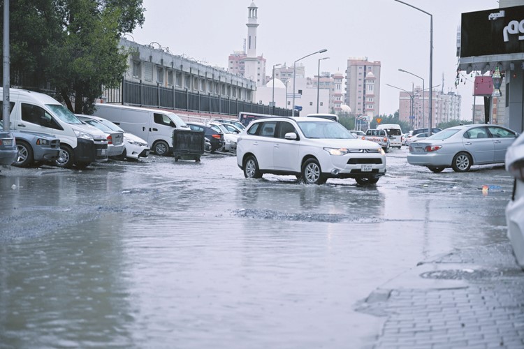الأمطار تراوحت بين متوسطة وغزيرة