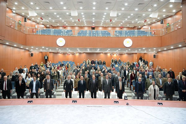 وزير التعليم العالي يشهد الإعلان عن إنجاز علمي جديد: مصريبثيكس .. اكتشاف مصري يضع شمال أفريقيا في قلب تاريخ تطور القردة العليا