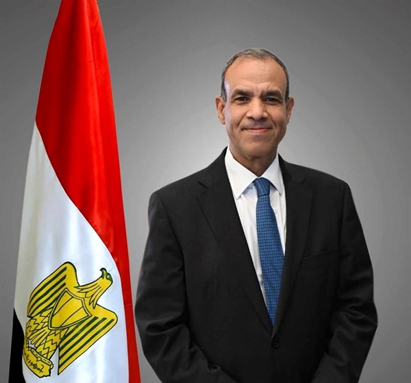 رئيس الوزراء القطري يبحث مع وزير الخارجية المصري تطورات التصعيد العسكري في المنطقة