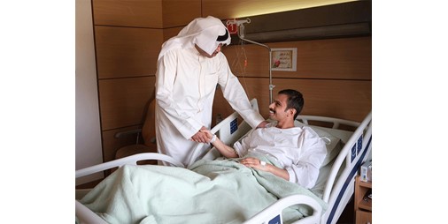 وزير الدفاع يطمئن على صحة عدد من المصابين من منتسبي القوات المسلحة