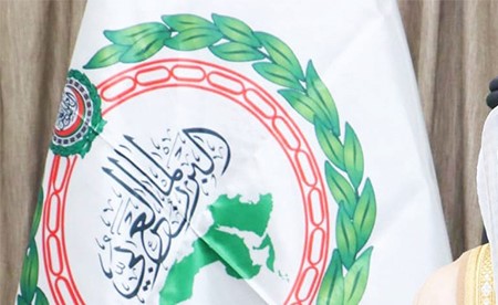 البرلمان العربي يدين الاعتداءات الإيرانية السافرة على الكويت: يدفع المنطقة للفوضى ويهدد الأمن والاستقرار