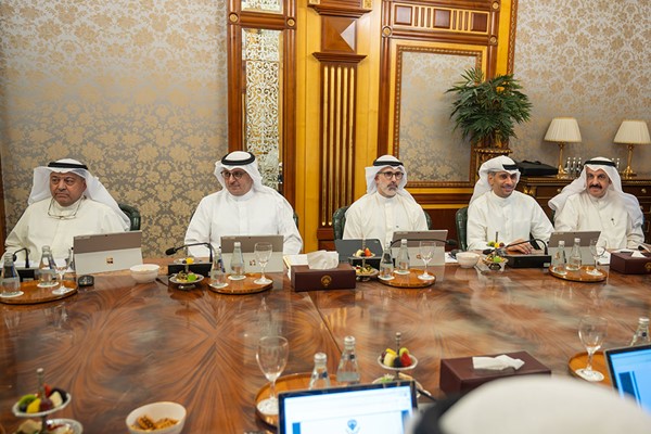 مجلس الوزراء أعرب عن إدانته واستنكاره الشديدين لاستهداف البنية التحتية المدنية الحيوية في البلاد
