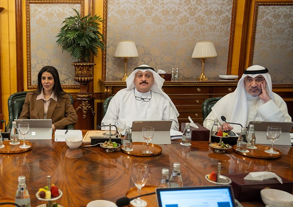 مجلس الوزراء أعرب عن إدانته واستنكاره الشديدين لاستهداف البنية التحتية المدنية الحيوية في البلاد