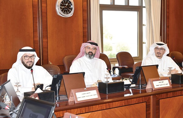 جانب من اجتماع لجنة مبادرات التنمية الحضرية الخضراء