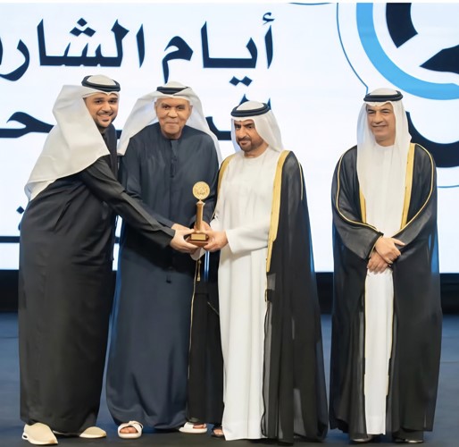 تكريم محمد جابر في ختام أيام الشارقة 35 