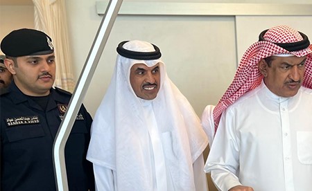 محافظ الجهراء يتفقد مصابي العدوان الإيراني الآثم