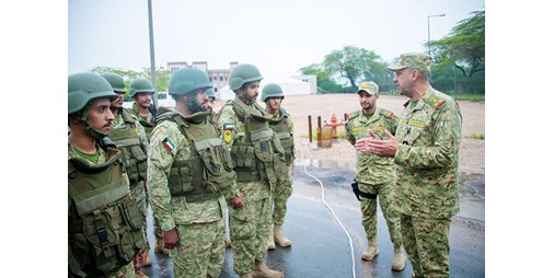 قائد الشؤون الأمنية والعسكرية بالحرس الوطني زار عدداً من مواقع المسؤولية