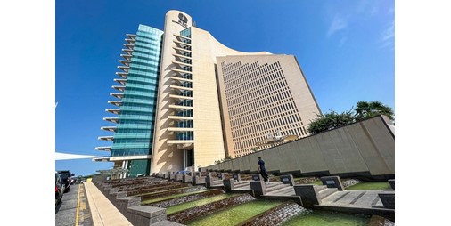 مؤسسة البترول تعلن اندلاع حريق في مجمع القطاع النفطي بالشويخ إثر اعتداء بطائرات مسيرة ولا إصابات بشرية