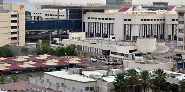 «المالية»: اعتداء إيراني آثم على مبنى مجمع الوزارات بطائرة مسيرة معادية سبب أضرارًا جسيمة ولا إصابات بشرية