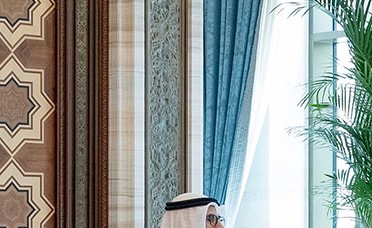 أمير قطر ناقش مع وزير الخارجية تطورات الأحداث بالمنطقة والجهود المبذولة بشأنها