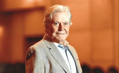 حسين فهمي بطلاً لفيلم صيني