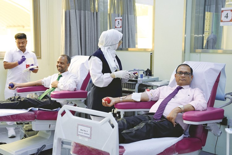  الملا تنظم مبادرة تطوعية للتبرع بالدم بالتعاون مع بنك الدم 