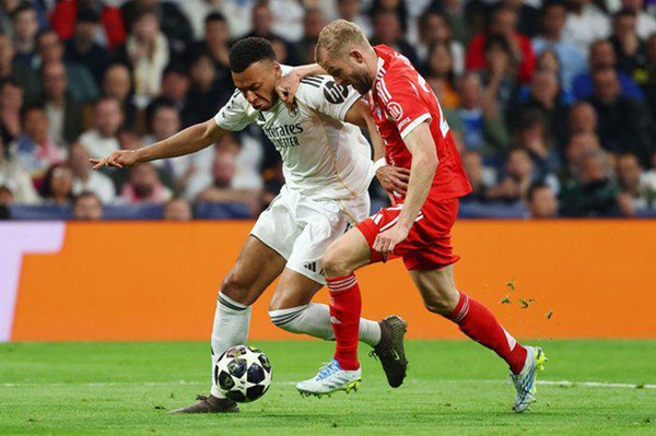 ريال مدريد يسقط على أرضه أمام بايرن ميونيخ في ذهاب ربع نهائي دوري أبطال أوروبا