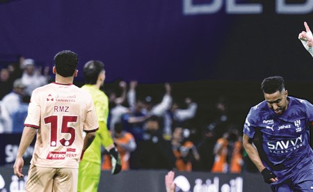 النصر للابتعاد بالصدارة.. والهلال ينتزع الوصافة