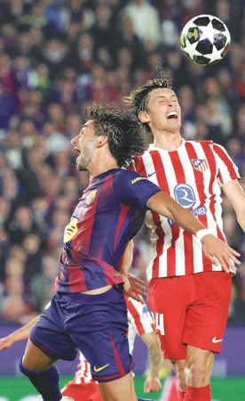 فليك ينتقد التحكيم بعد خسارة برشلونة من أتلتيكو مدريد