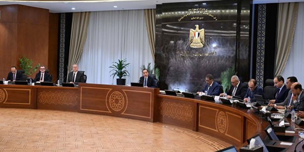 رئيس مجلس الوزراء د.مصطفى مدبولي مترئسا  اجتماعا بمقر الحكومة في العاصمة الجديدة