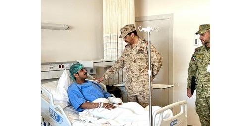 رئيس الأركان زار مصابي «الحرس»: أبدوا إخلاصاً وكفاءة وجاهزية في سبيل حماية أمن الوطن