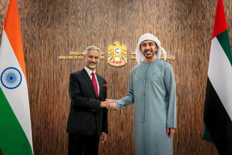 وزيرا خارجيتي الإمارات والهند يبحثان الاعتداءات الإيرانية الغاشمة وتداعياتها على الأمن الإقليمي والدولي