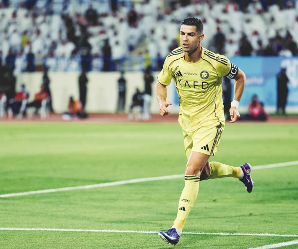 البرتغالي كريستيانو رونالدو قائد النصر