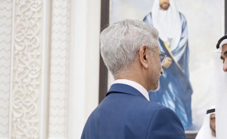 رئيس الإمارات ووزير خارجية الهند يبحثان تعزيز الشراكة والتطورات الإقليمية