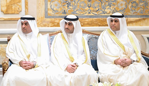 صاحب السمو يستقبل رؤساء البعثات الدبلوماسية الكويتية الجدد لأداء اليمين القانونية