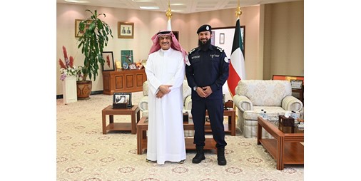 محافظ الجهراء يُشيد بجهود الأجهزة الأمنية وما يظهرونه من يقظة وكفاءة في أداء مهامهم