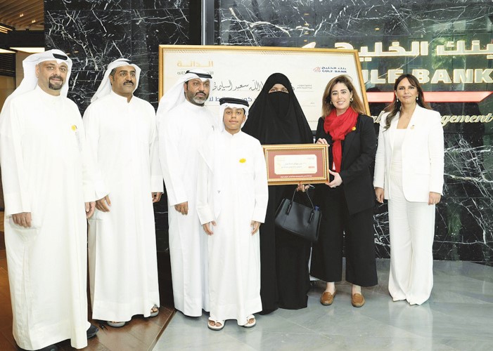  الخليج يودع 3 ملايين دينار بحساب مليونيري الدانة 