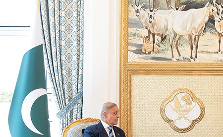 أمير قطر ورئيس وزراء باكستان يبحثان التطورات في الشرق الأوسط