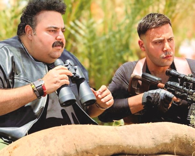 محمد إمام وشيكو في فيلم صقر وكناريا