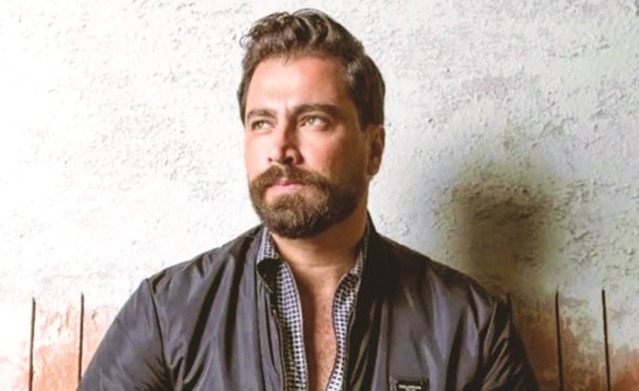 معتصم النهار.. يتحول إلى «آفاتار»