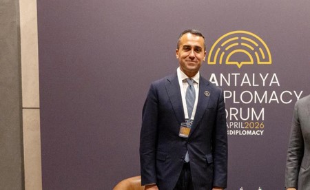 أمين «مجلس التعاون» يبحث التطورات في المنطقة مع المبعوث الأوروبي لشؤون الخليج ووزير خارجية ليتوانيا