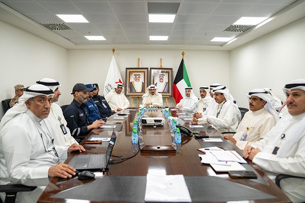 رئيس الوزراء: التنسيق الكامل بين الجهات المعنية لضمان جاهزية المطار للتشغيل