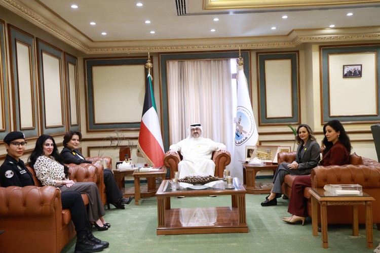 محافظ العاصمة: توحيد الجهود لسرعة إنجاز المشاريع والنهوض بمنظومة التعليم عن بُعد