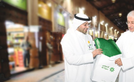 البنك التجاري يشارك في حملة «علم الكويت فوق كل بيت» لتعزيز روح الانتماء للوطن