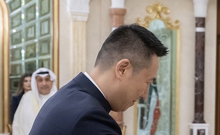صاحب السمو يتسلم أوراق اعتماد 5 سفراء