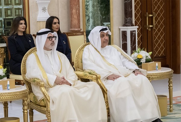 صاحب السمو يتسلم أوراق اعتماد 5 سفراء