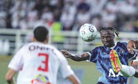 الزمالك وبيراميدز في قمة حسم صدارة الدوري المصري