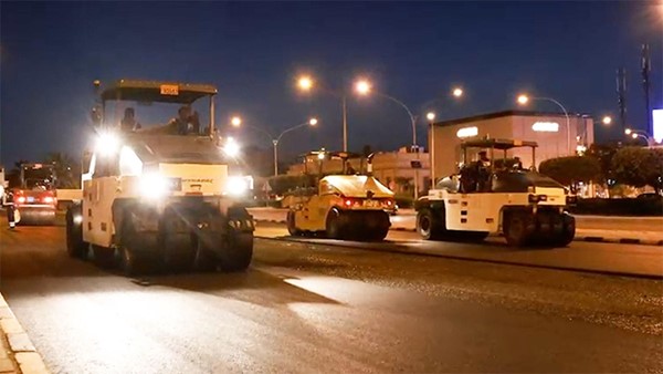 «الأشغال»: مواصلة تنفيذ طبقات الأسفلت وأعمال الصيانة في منطقة النزهة