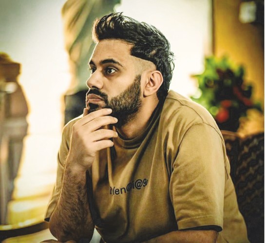 عبدالله بوشهري يعود إلى الإخراج بـ مجنون ليلى 