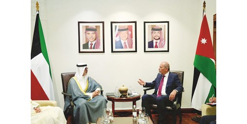 وزير الخارجية بحث مع نظرائه في عُمان ومصر وكندا تطورات الأحداث بالمنطقة والجهود المبذولة بشأنها