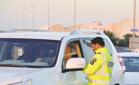 15088 مخالفة و1221 حادثاً مرورياً وحجز 188 سيارة ودراجة نارية وضبط 396 مطلوباً ومخالفاً لقانون الإقامة