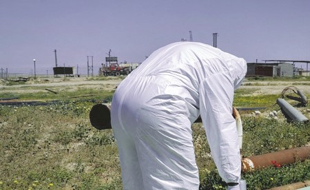«الطاقة الذرية» السورية تقوم بعملية مسح إشعاعي لحقول النفط في دير الزور