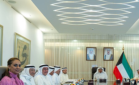 رئيس الوزراء يترأس اجتماع المجلس الأعلى للبترول ويستمع لشرح عن تداعيات خروج الإمارات من «أوبك» و «أوبك +»