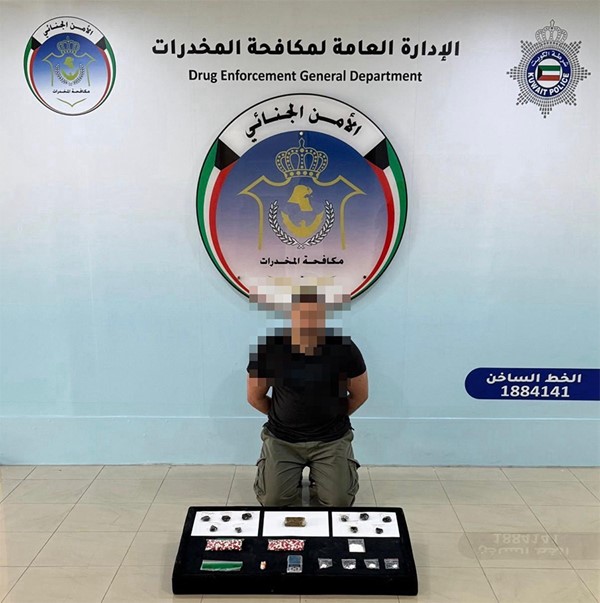 «الداخلية»: إحباط تهريب 5 كيلو من سائل الشبو عبر الشحن الجوي وضبط 6 متهمين بحوزتهم مؤثرات عقلية بقصد الاتجار