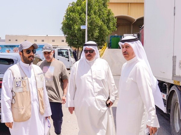 وزير التجارة: اتخاذ جميع الإجراءات القانونية اللازمة لحماية المستهلك وتطبيق القانون على المخالفين