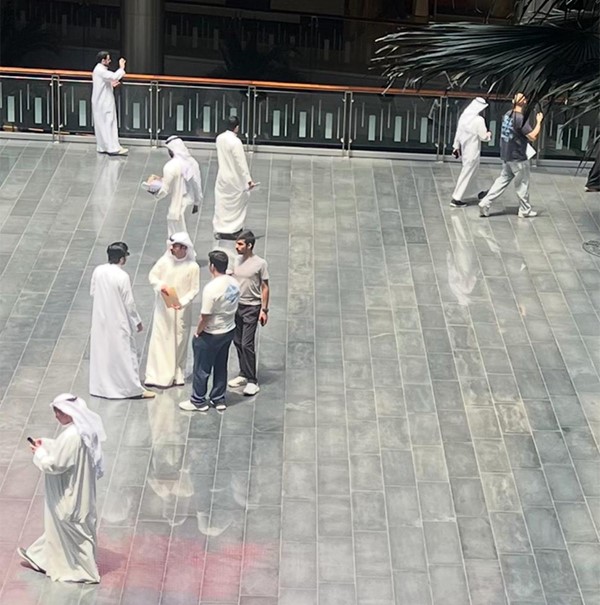 موظفو «التربية» عادوا إلى أعمالهم واستقبلوا المراجعين