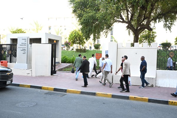 موظفو مجمع الوزارات يعودون إلى الدوام بالطاقة التشغيلية الكاملة	 (متين غوزال)