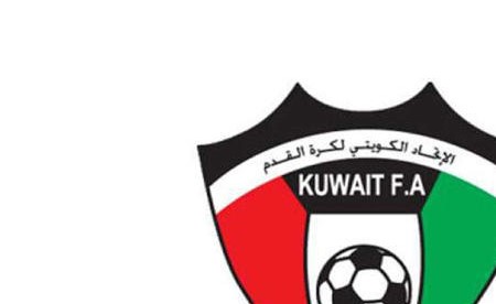«الكرة» يقرر مصير المسابقات اليوم