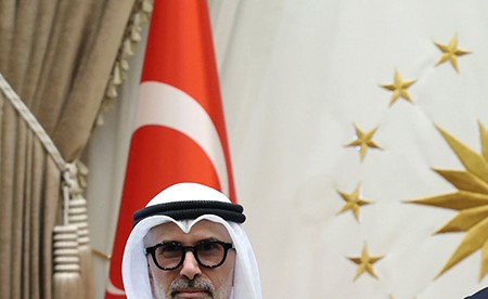 الأمير بعث برسالة خطية إلى الرئيس التركي تتعلق بالتطورات الراهنة في المنطقة